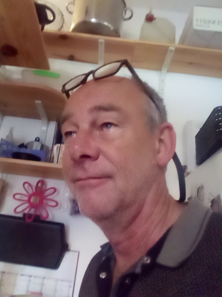 Profil de Pierre-hadrien, 55 ans, Plan Cul à Maḩkamat Shubrā al Khaymah