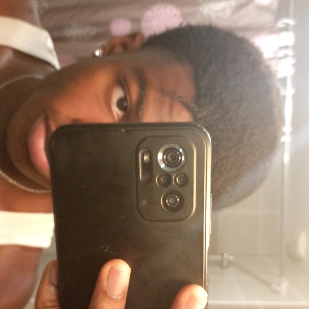 Profil de Silver, 18 ans, Plan Cul à Kawm Būhā Baḩrī