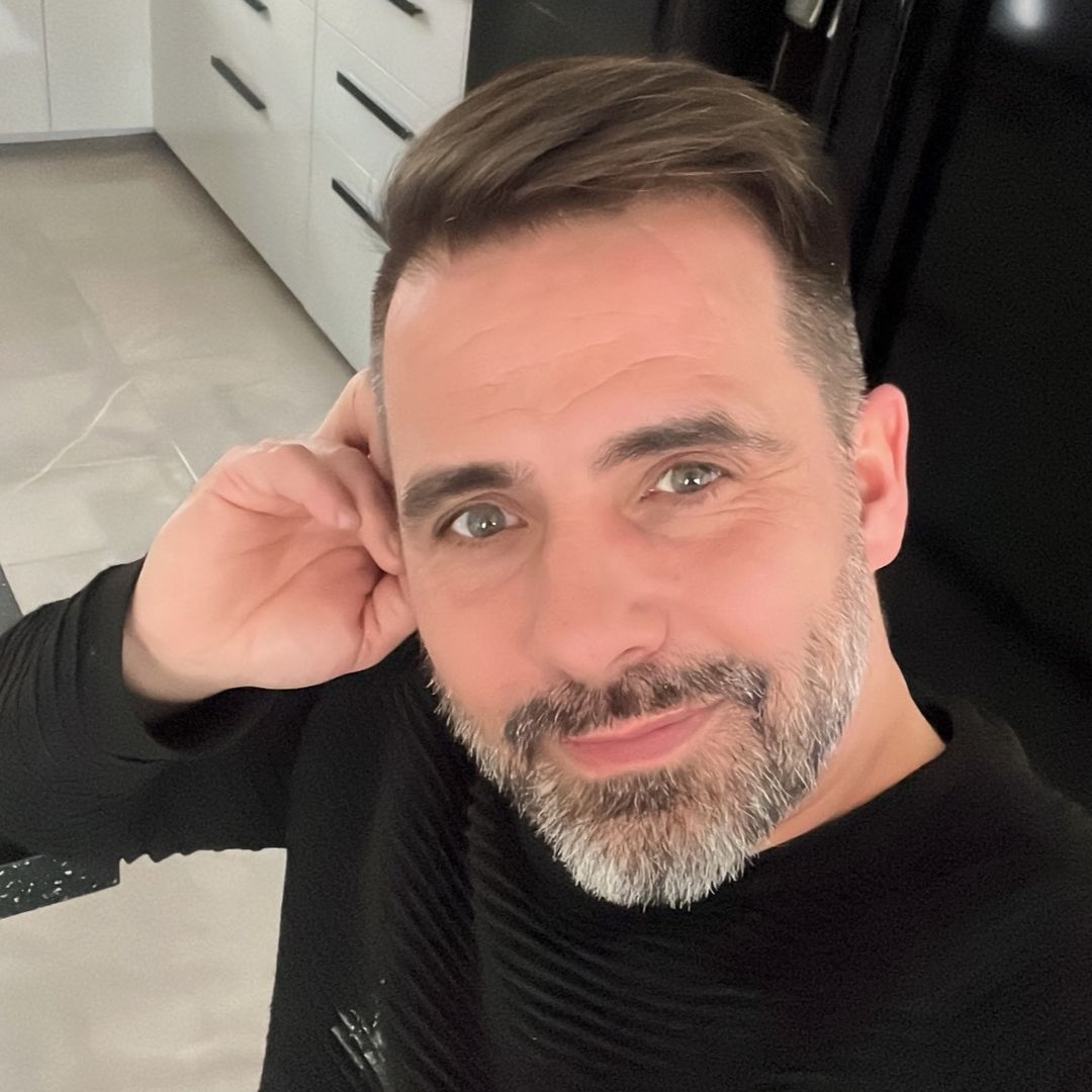 Profil de Hendryk, 40 ans, Plan Cul à Tanāghah
