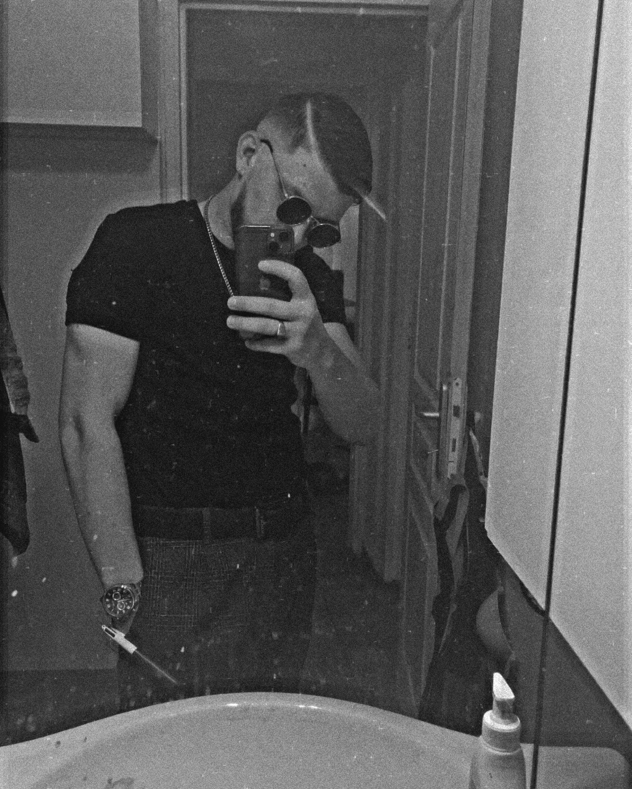 Profil de Thoma, 25 ans, Plan Cul à Jazīrat al Malakīyah