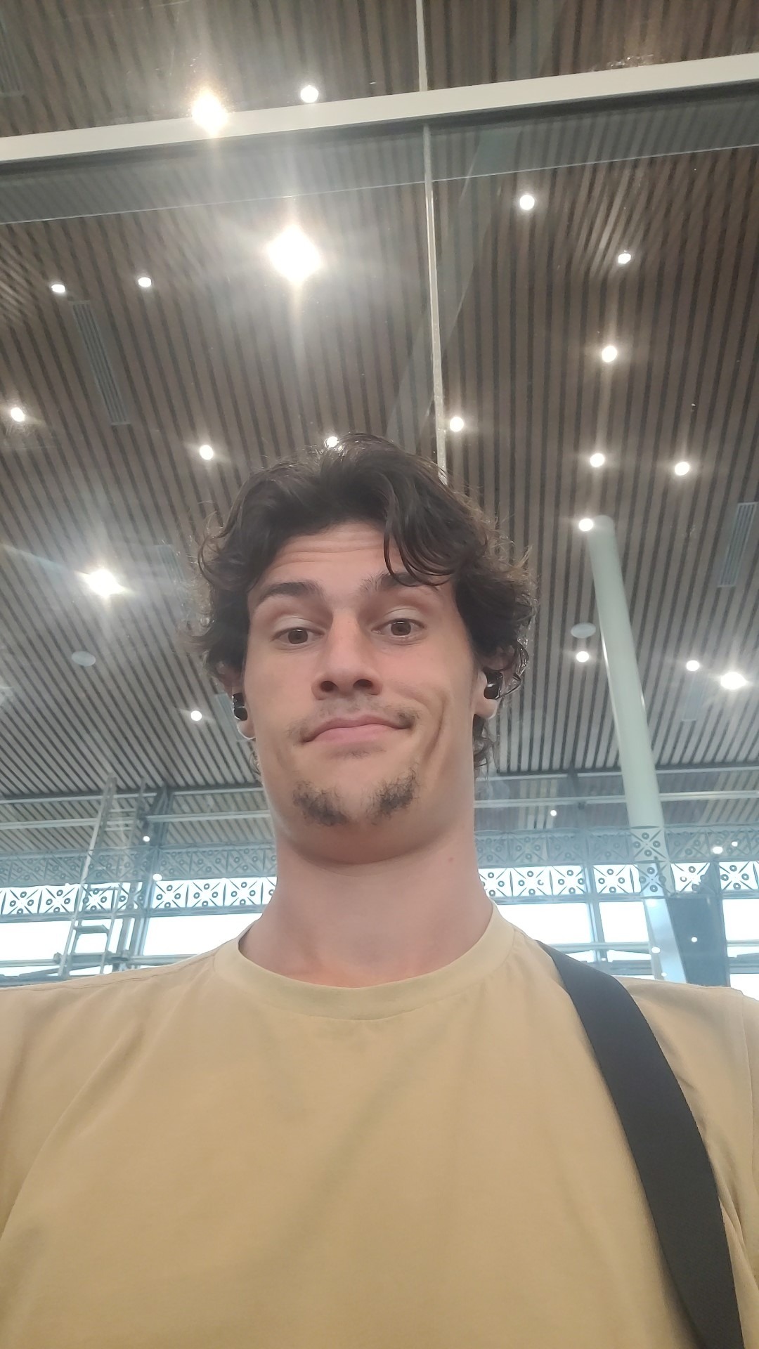 Profil de Shams, 22 ans, Plan Cul à Qārat Abū Marzūq