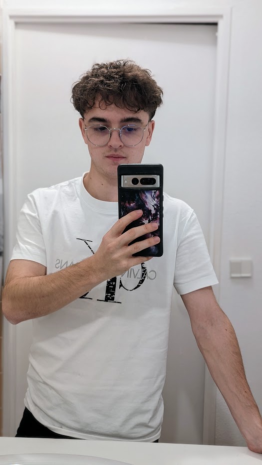 Profil de Cloud, 24 ans, Plan Cul à Sīdī Ḩamad
