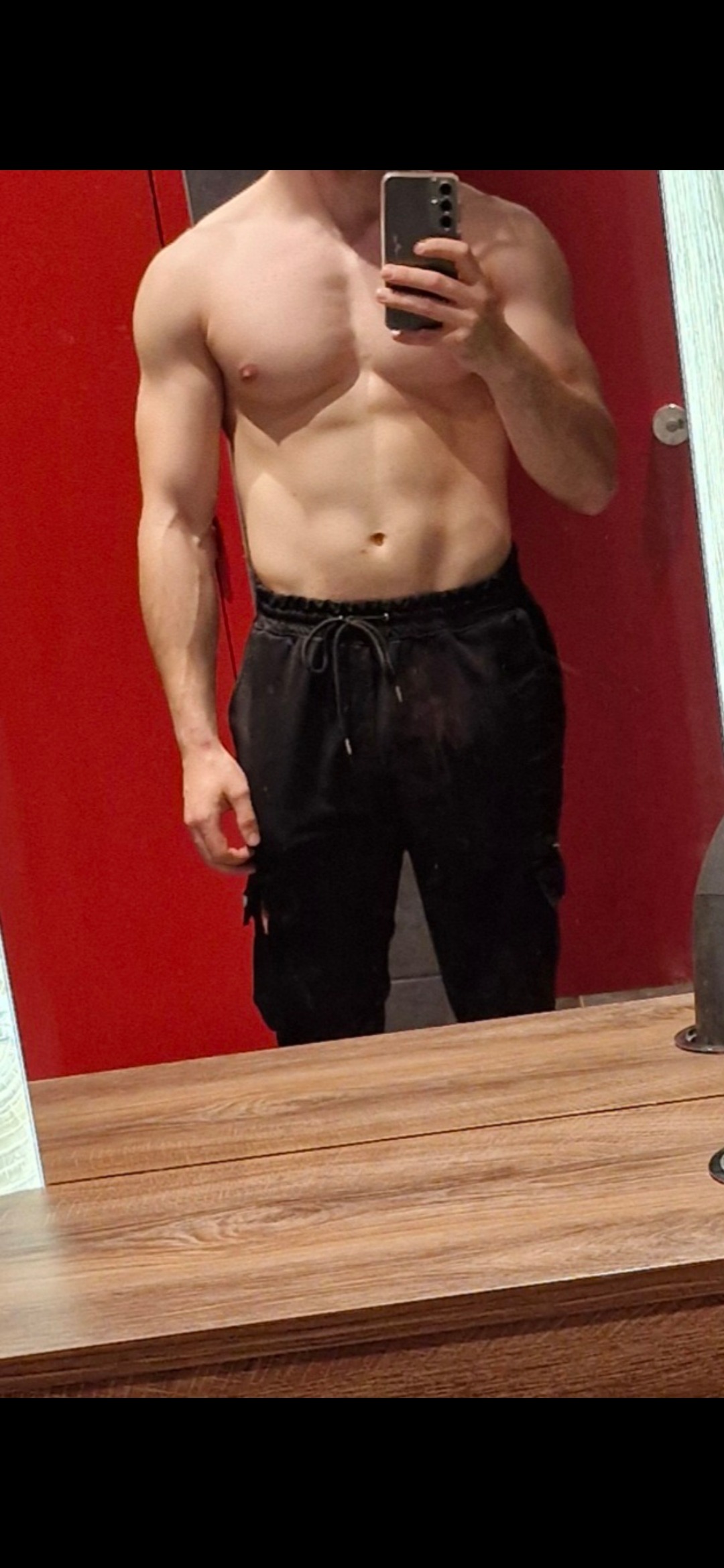 Profil de Cédric, 25 ans, Plan Cul à ‘Urbān Banī Wāşil