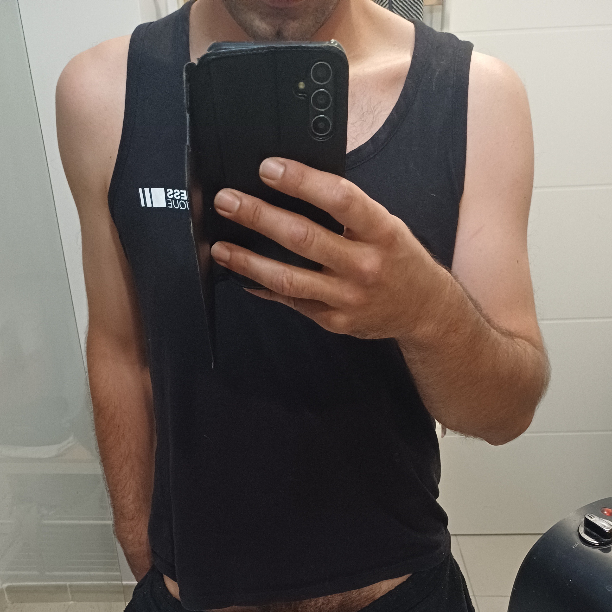 Profil de Idrys, 35 ans, Plan Cul à Jazīrat al Harīdī