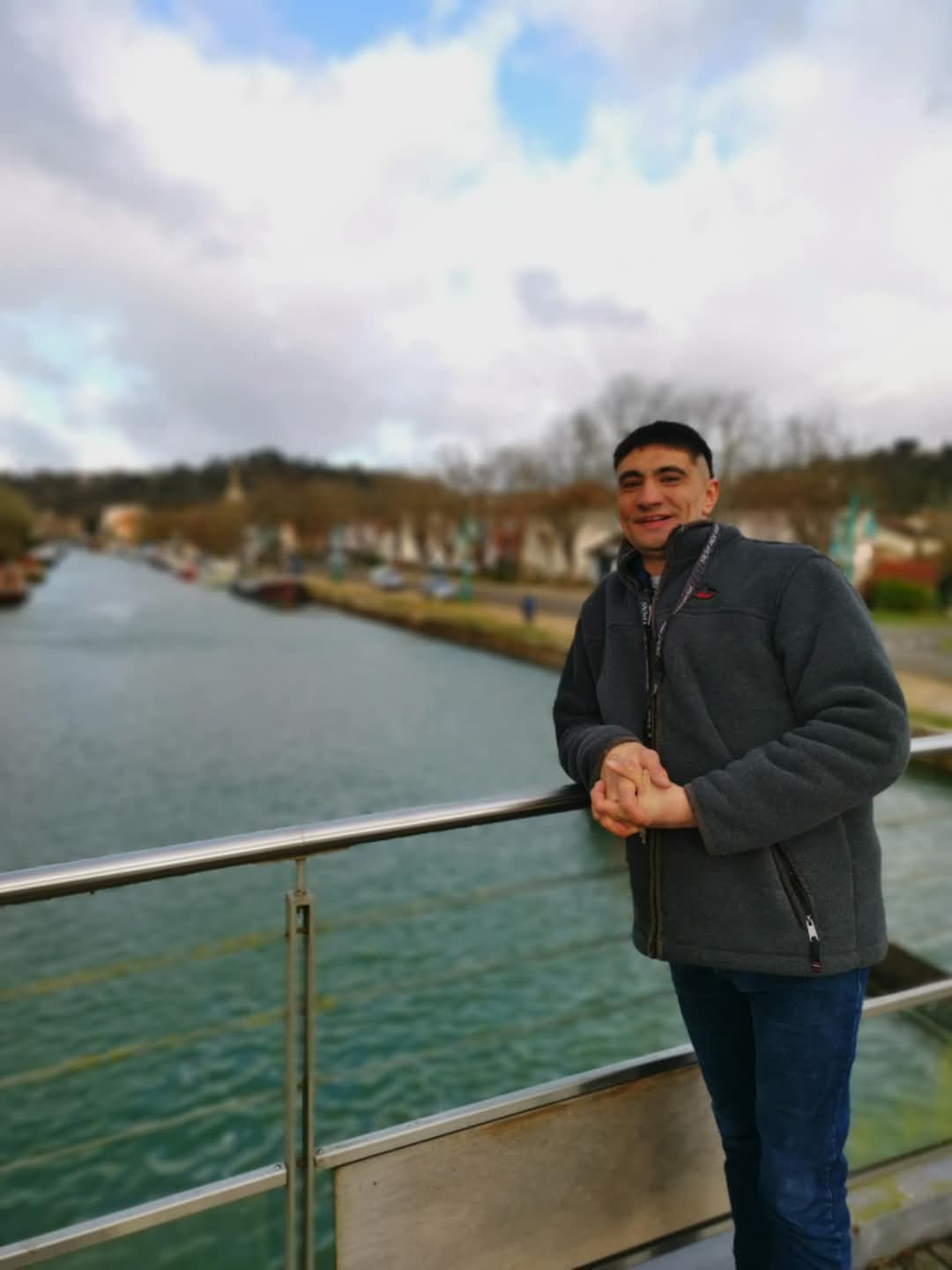 Profil de Fallou, 35 ans, Plan Cul à Tur‘at Abū as Sa‘d
