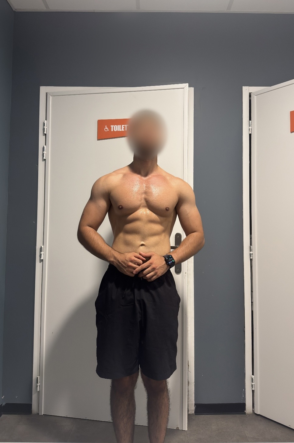 Profil de Kalani, 22 ans, Plan Cul à Al Akhmīyīn