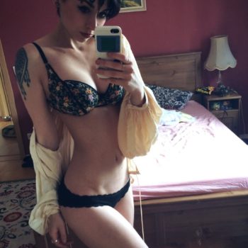 Profil de Nahelle, 32 ans, Plan Cul à Maḩaţţat Ţurah al Asmant