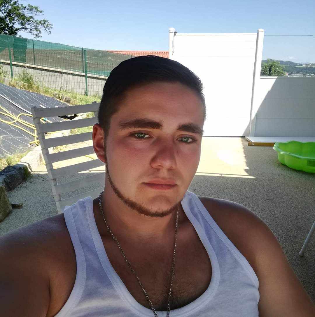 Profil de Yuta, 27 ans, Plan Cul à Ḩawshat as Sabīl