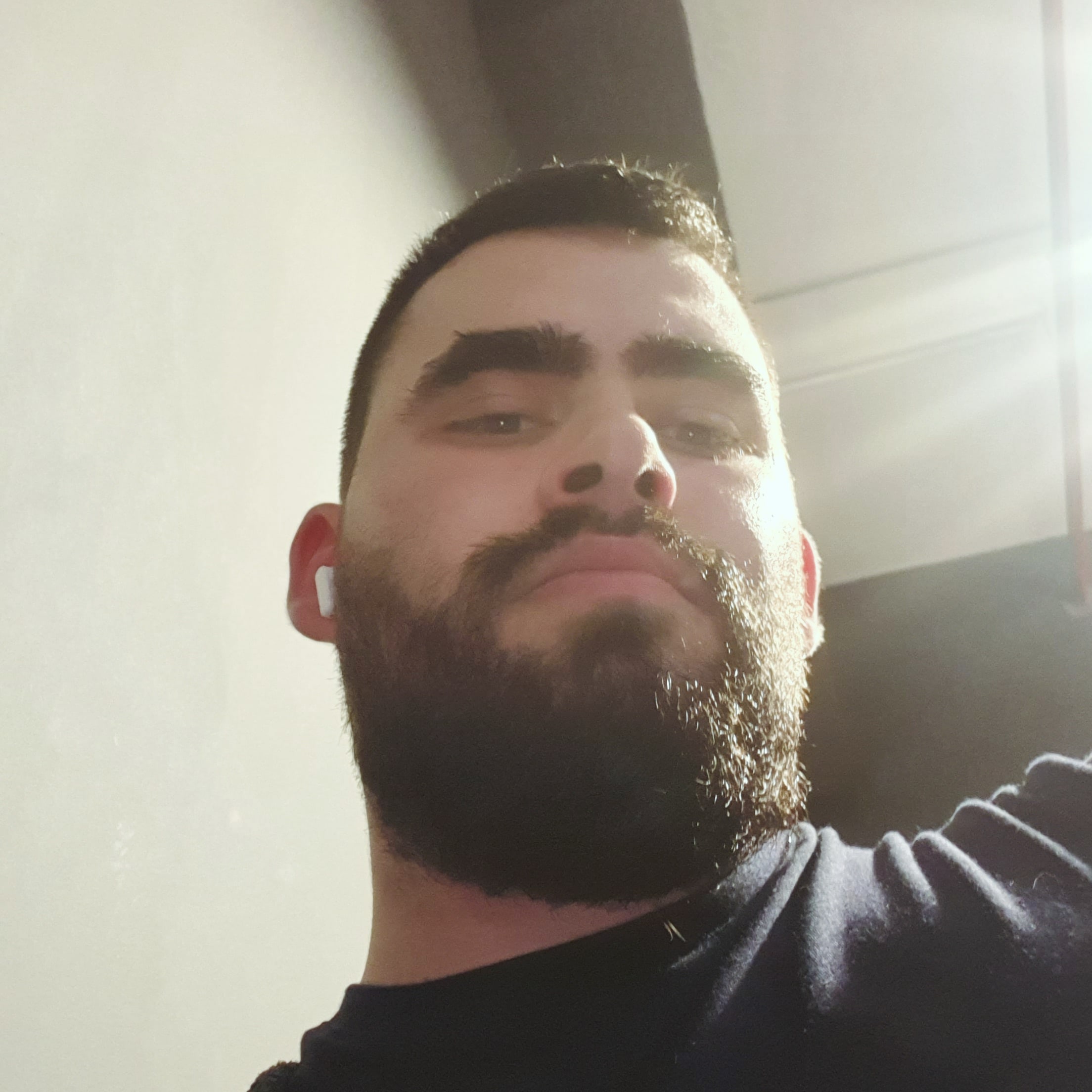Profil de Thierry, 28 ans, Plan Cul à Naj‘ Muhanná Jum‘ah