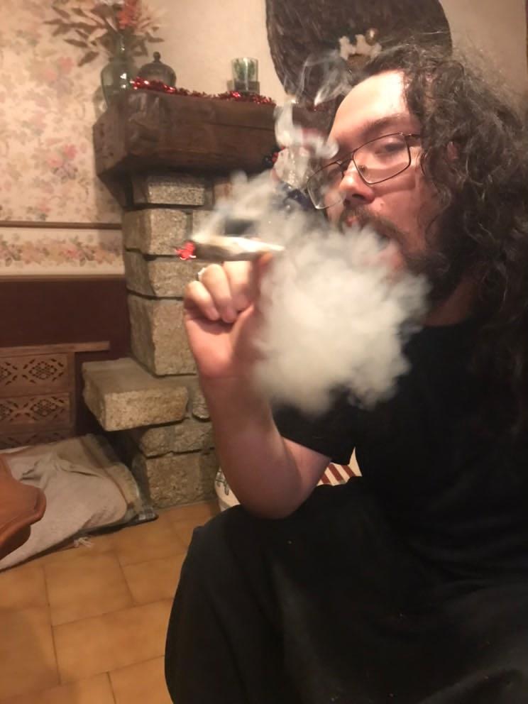 Profil de Kelyane, 19 ans, Plan Cul à Jāmi‘ ash Shaykh ‘Iwaḑ Allāh