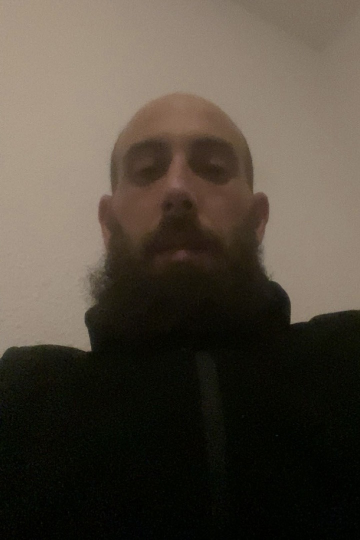 Profil de Isidor, 40 ans, Plan Cul à Zāwiyat Shammās