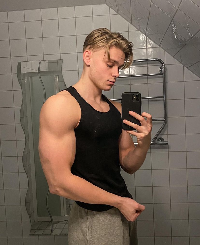 Profil de Zaccaria, 23 ans, Plan Cul à Mīt Qādūs