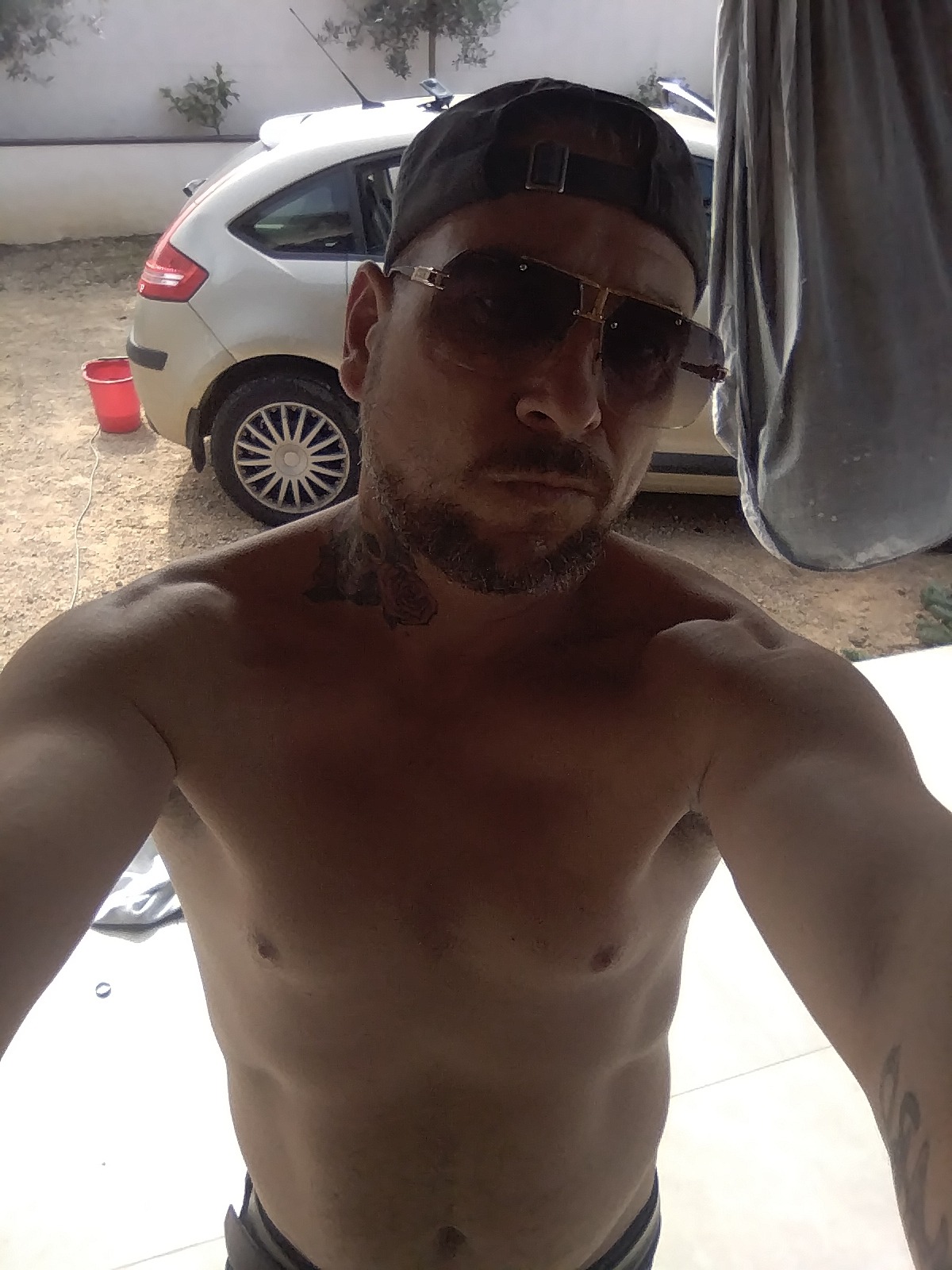 Profil de Muslum, 43 ans, Plan Cul à Baḩr Yūsuf