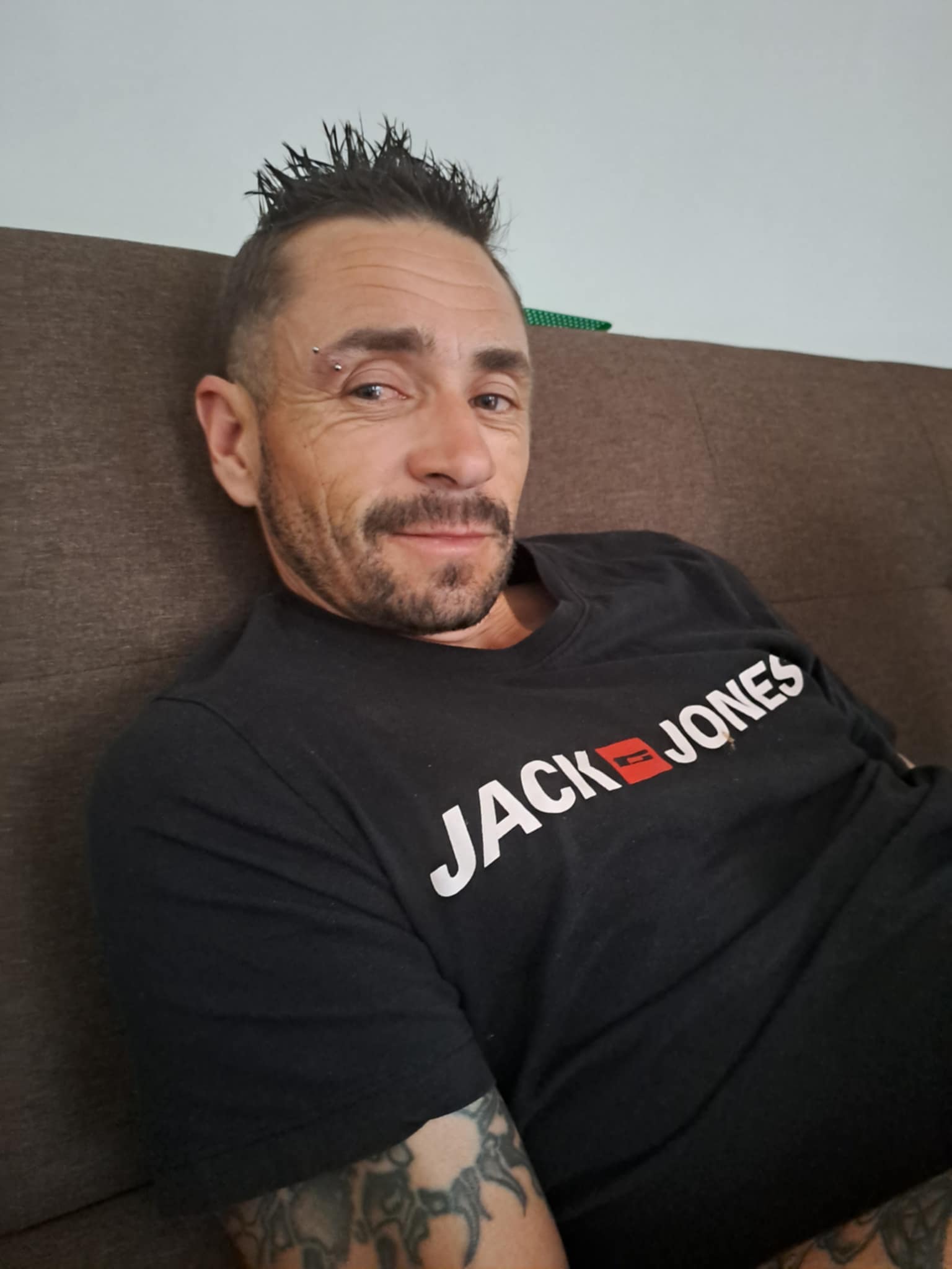 Profil de Mathieux, 40 ans, Plan Cul à Ḩawḑ al Maḩāmīd al Baḩrī