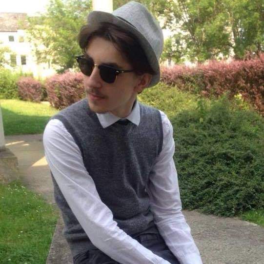 Profil de Malek, 27 ans, Plan Cul à Maḩaţţat Miyāh ‘Uwaybid