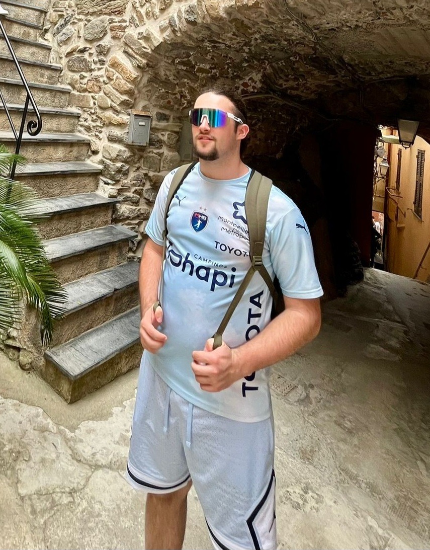 Profil de Florentin, 22 ans, Plan Cul à Dawwār Şāliḩ Abū Mas‘ūd