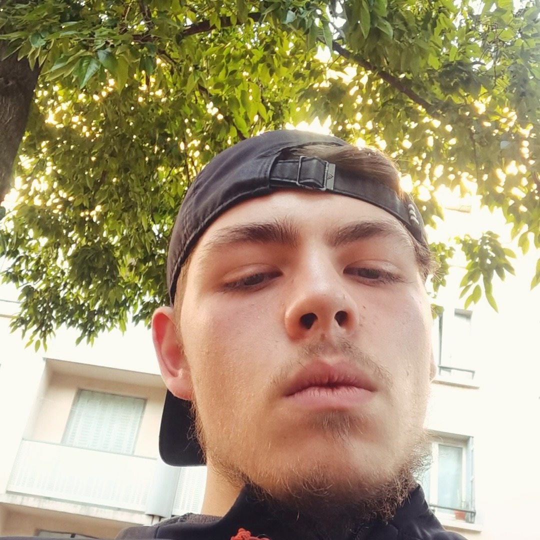 Profil de Alick, 20 ans, Plan Cul à ‘Izbat Bashīr